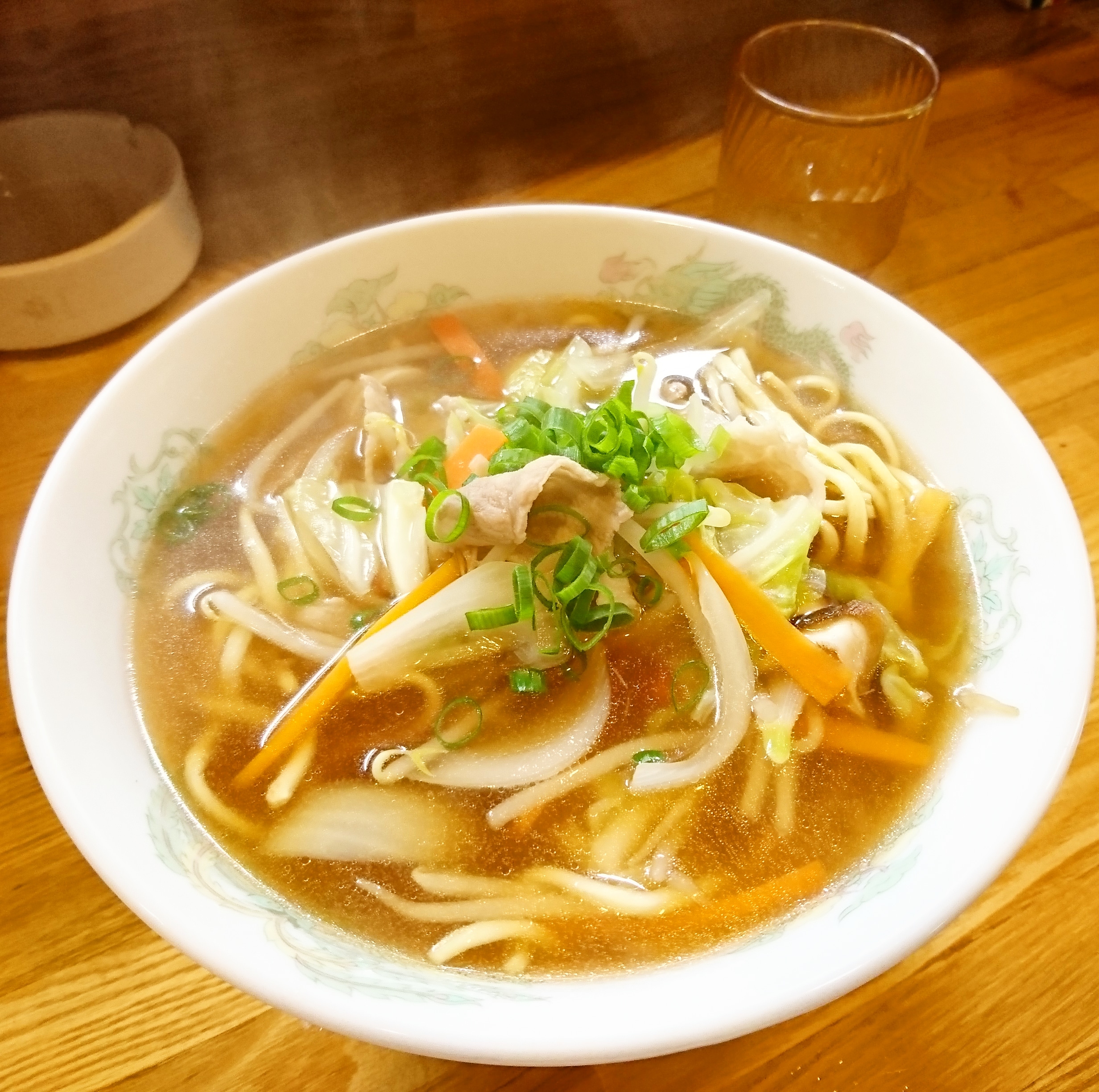 八幡浜のBAR　スモーキードラゴン