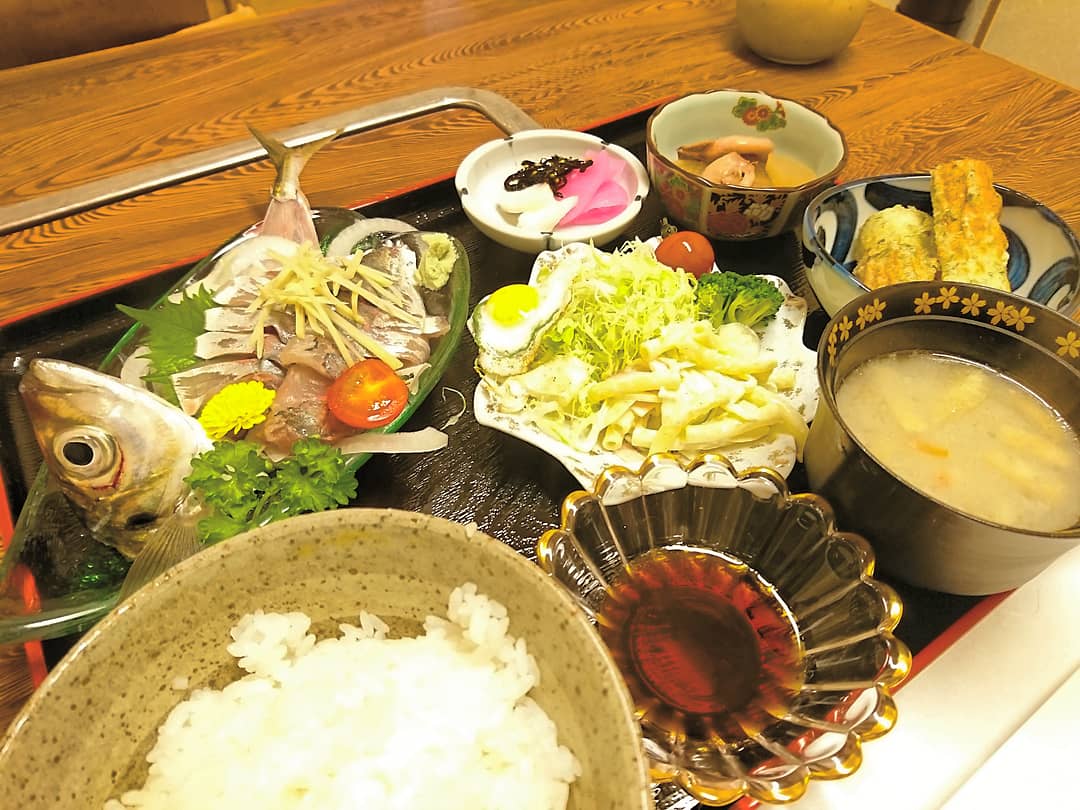 八幡浜のBAR　スモーキードラゴン